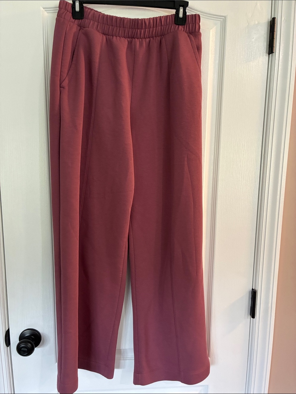 Women’s wide leg sweat pants